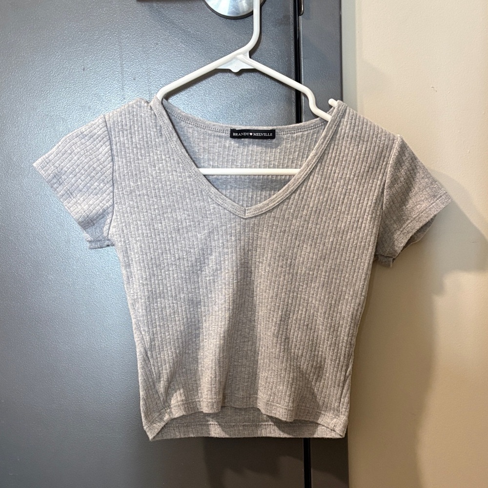 Brandy Melville Light Gray Ribbed V-Neck Crop Top
